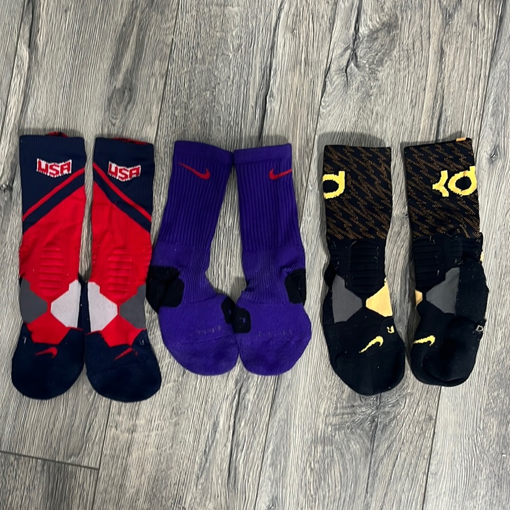 3 pairs Nike Elite Socks. Size Small for all 3.